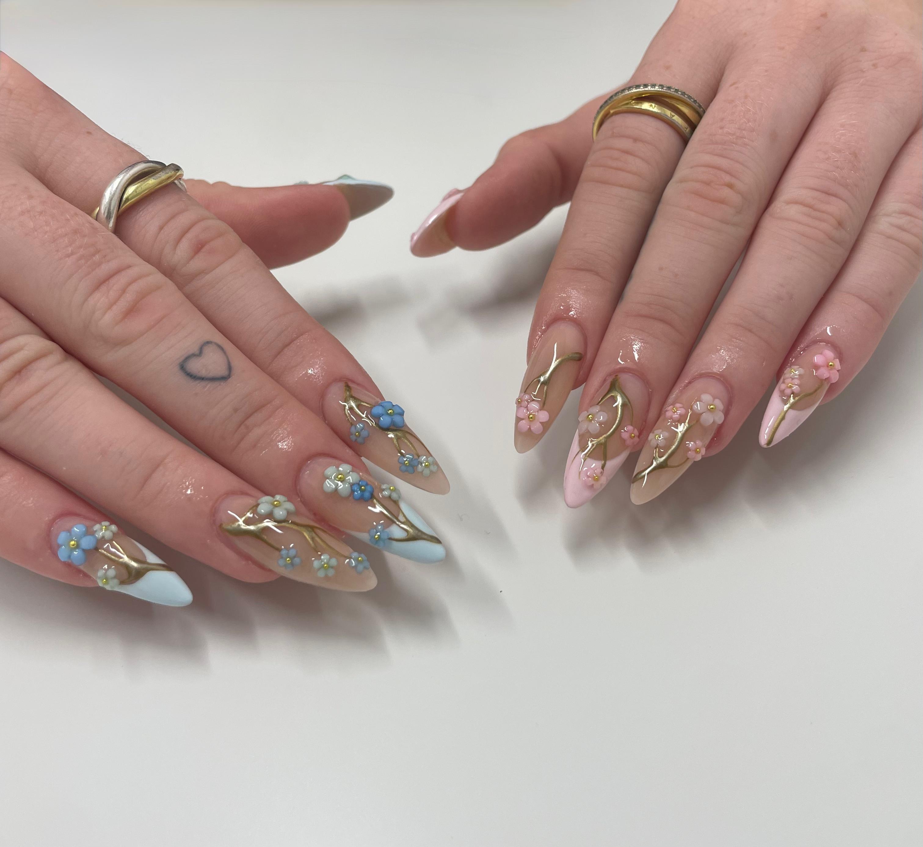 3D floral nail art with gold branches by Jessica